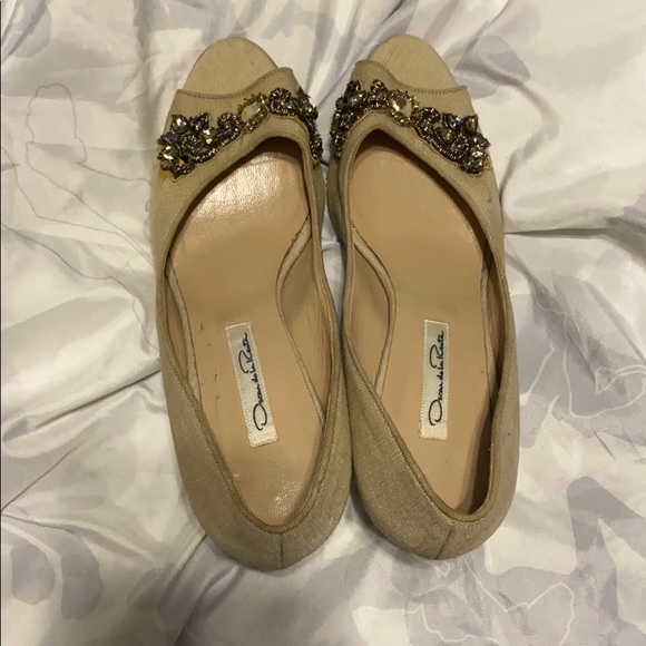 Authentic women’s Oscar de la Renta heels - Picture 2 of 6